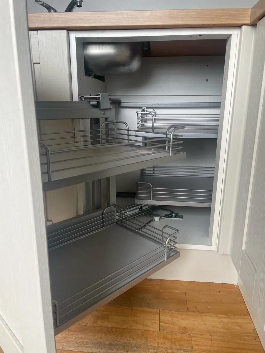 Kitchen - Image 3