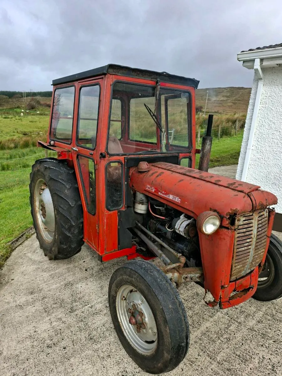 1960 Massey Ferguson 35x - Image 1