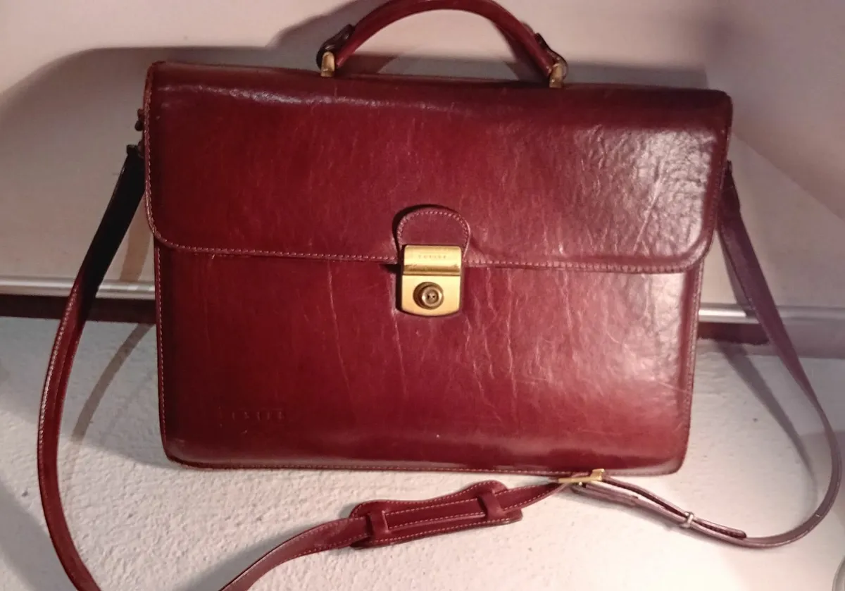 Ladies Fashion - Image 1
