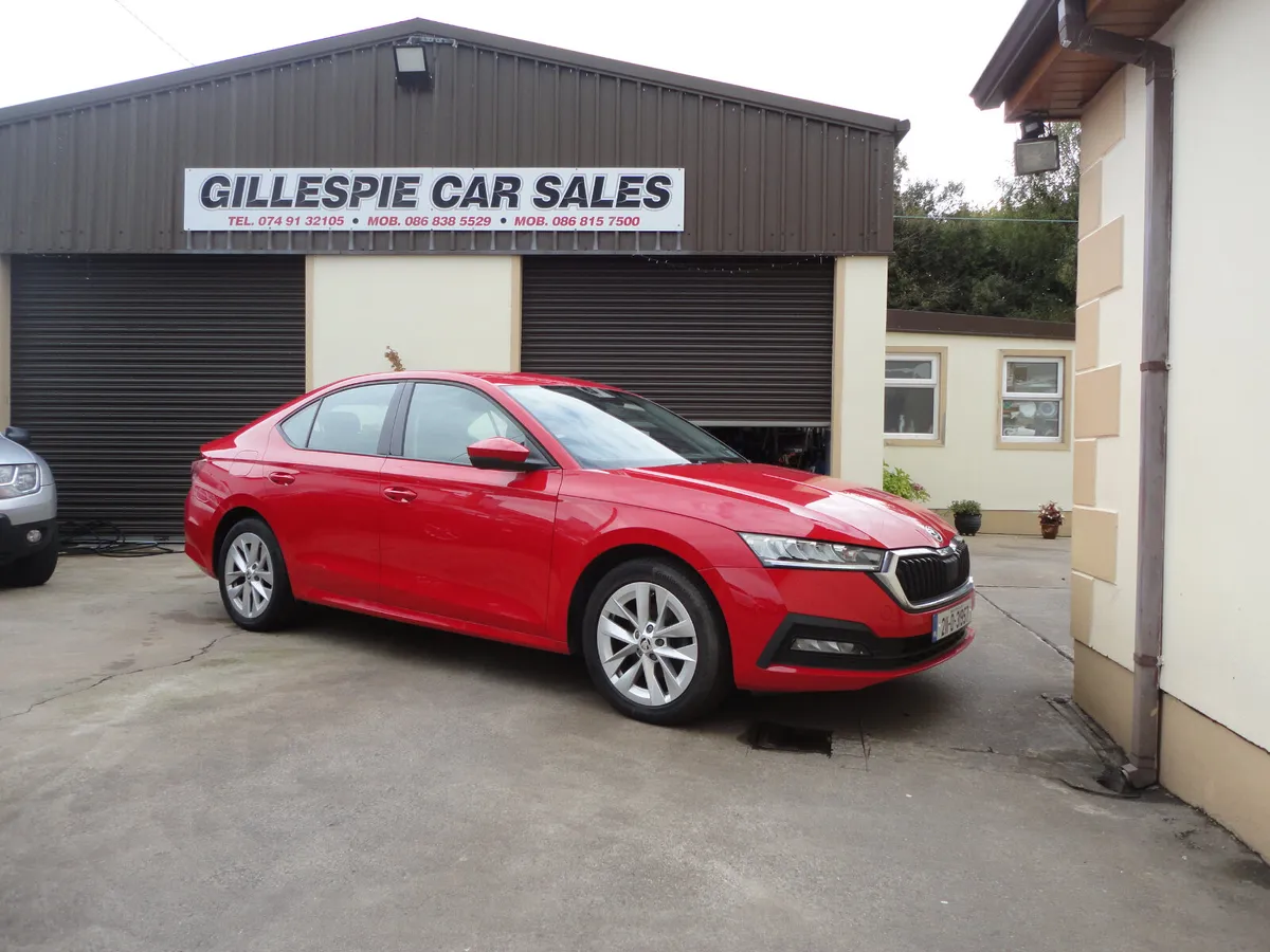 2021 Skoda Octavia AMB 2.0tdi 115HP 5DR - Image 1