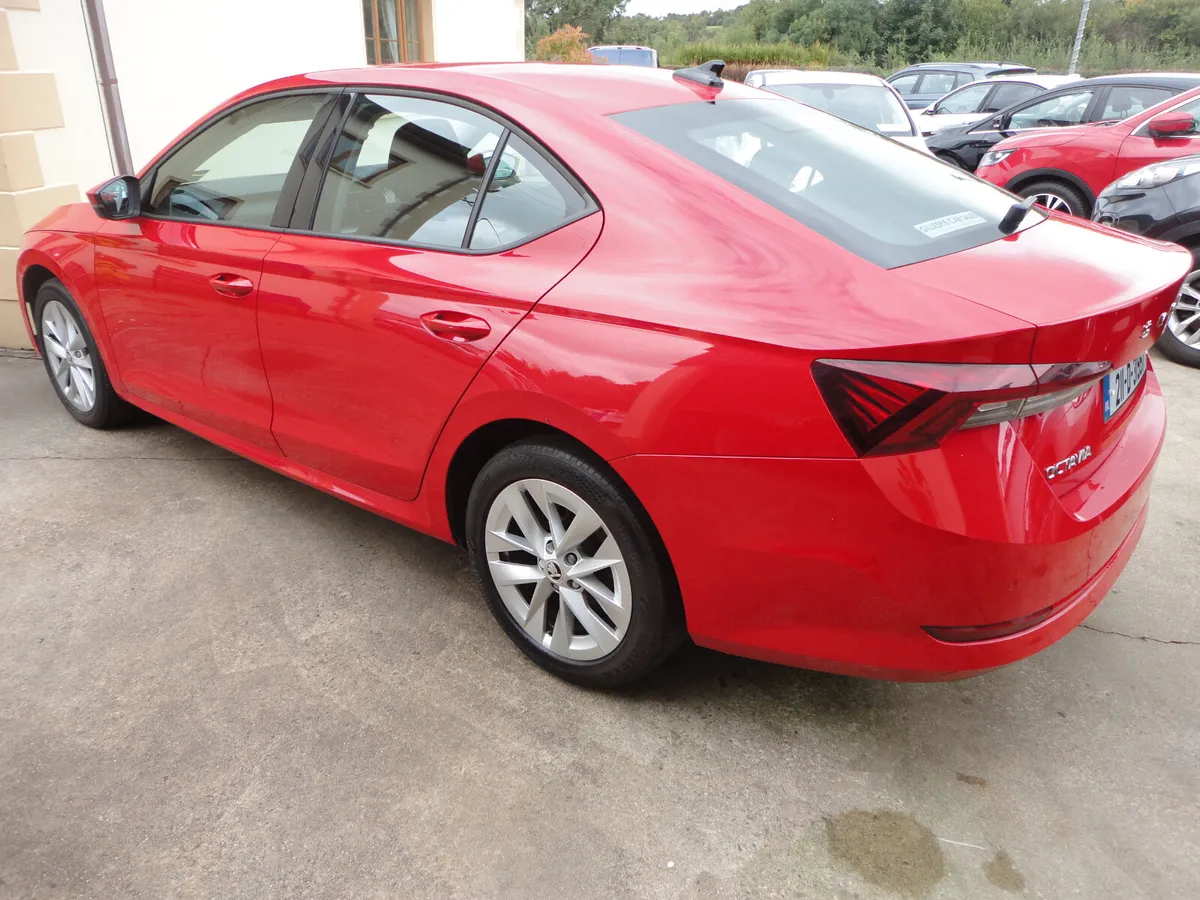 2021 Skoda Octavia AMB 2.0tdi 115HP 5DR - Image 4