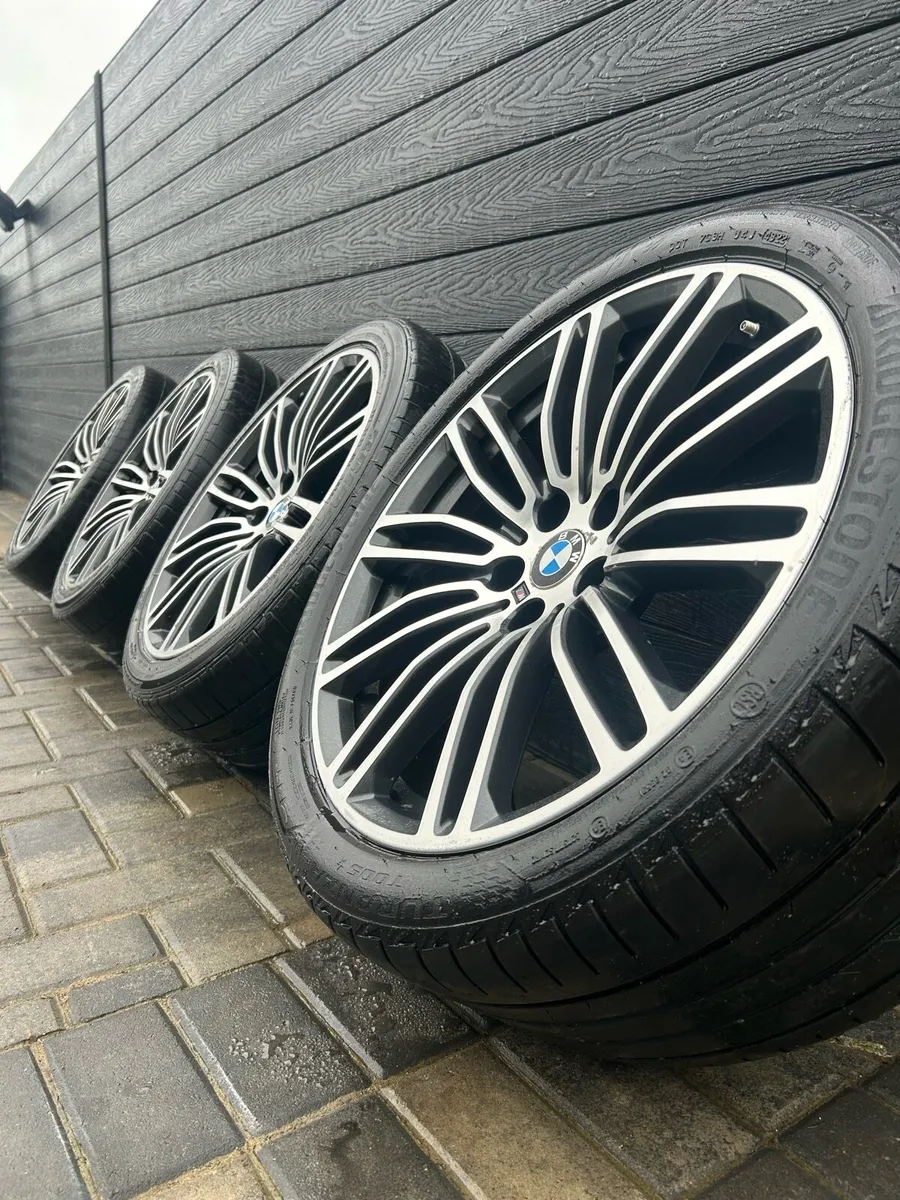 18” GENUINE BMW 5 SERIES ALLOY WHEELS & TYRES - Image 3