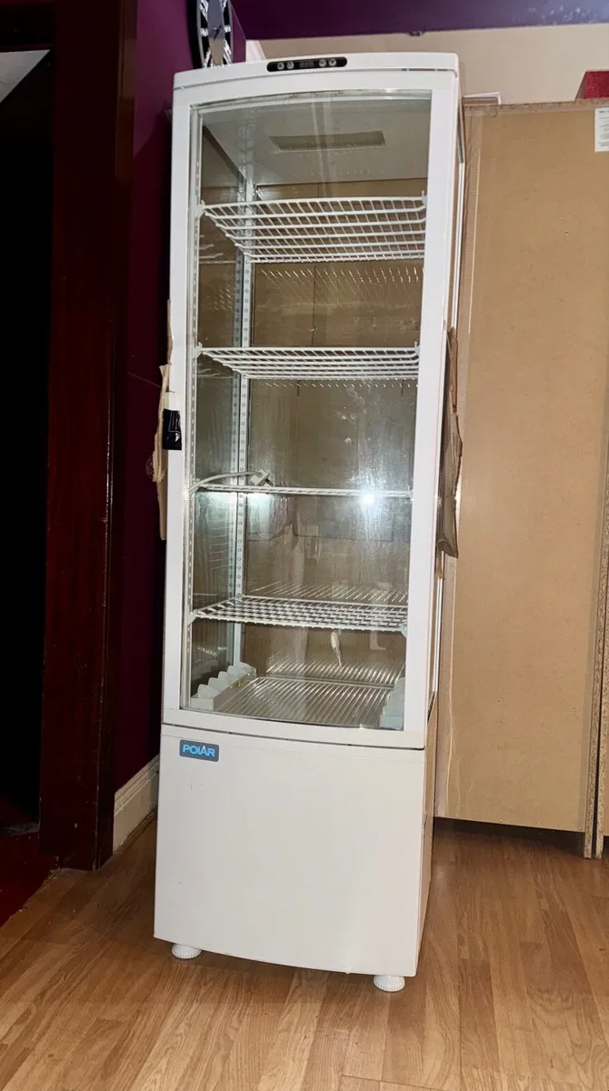 Dessert Display Refrigerator - Image 1
