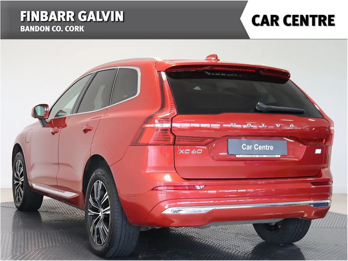 2022 VOLVO XC60 INSCRIPT T6 RCHARGE AWD - Image 2