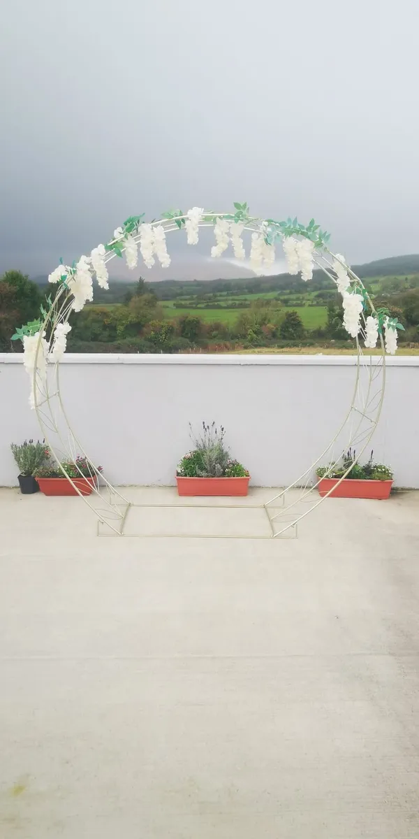 Wedding Arch and Wedding Items - Image 2