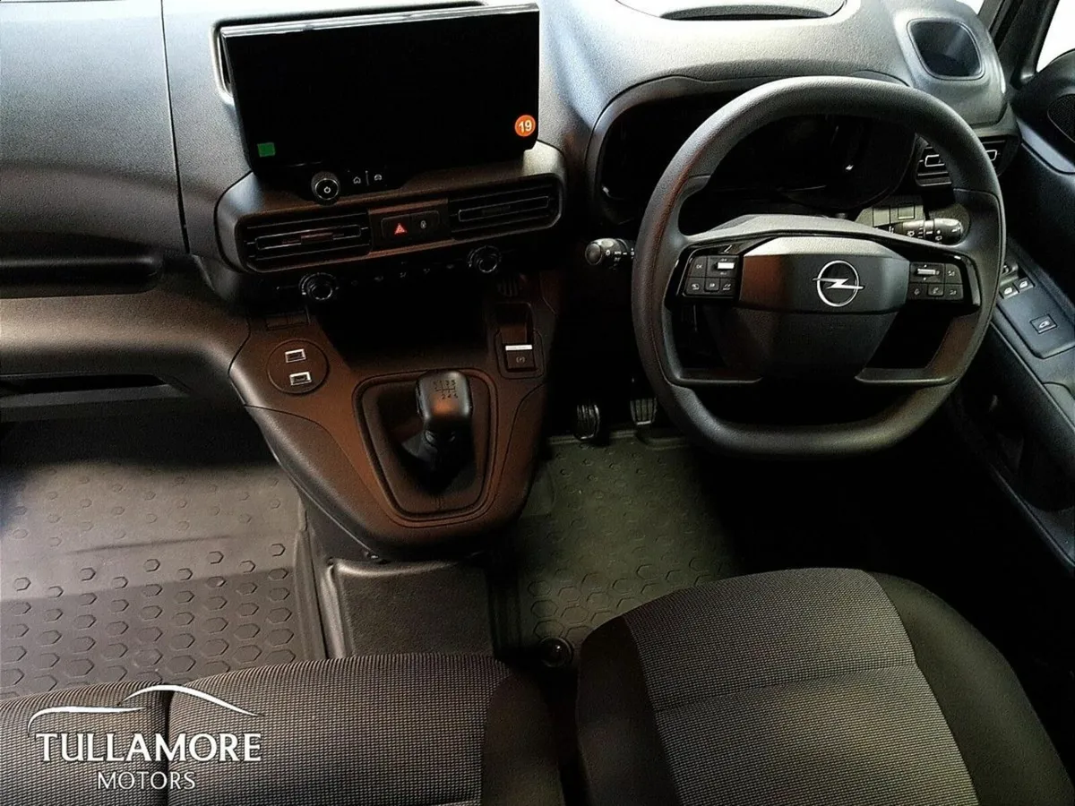 Opel Combo SPORTIVE 1.5 Diesel - Image 2