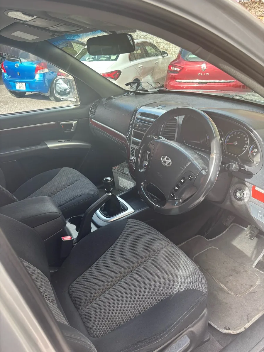 Hyundai Santa Fe - Image 3