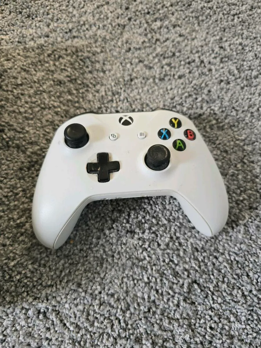 Xbox ONE S 1TB - Image 4