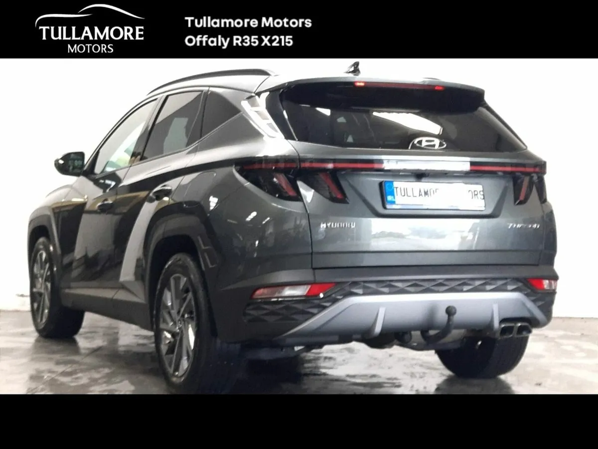 Hyundai Tucson 2WD Executive Plus - Image 3