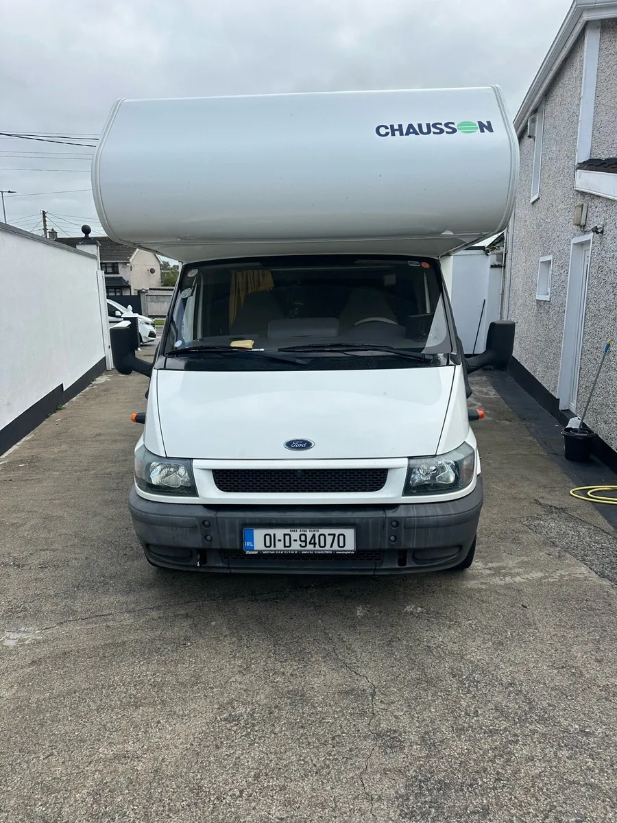 Ford 7 berth Campervan - Image 3