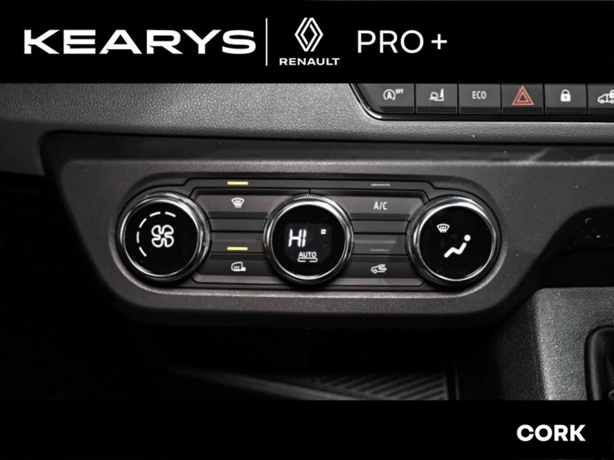 Nissan Interstar L2 H2 FWD 150 SV Premium Heated - Image 4