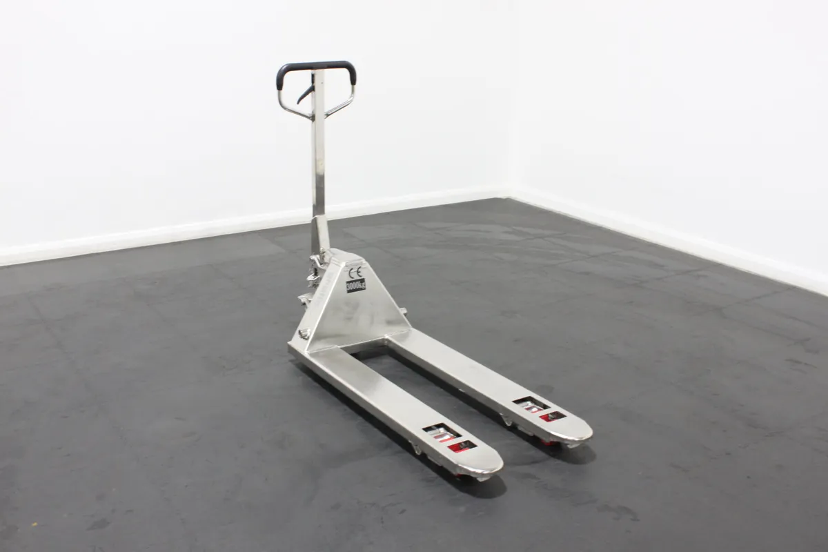 giraffe 3T Stainless Steel Manual Pallet Truck - Image 1