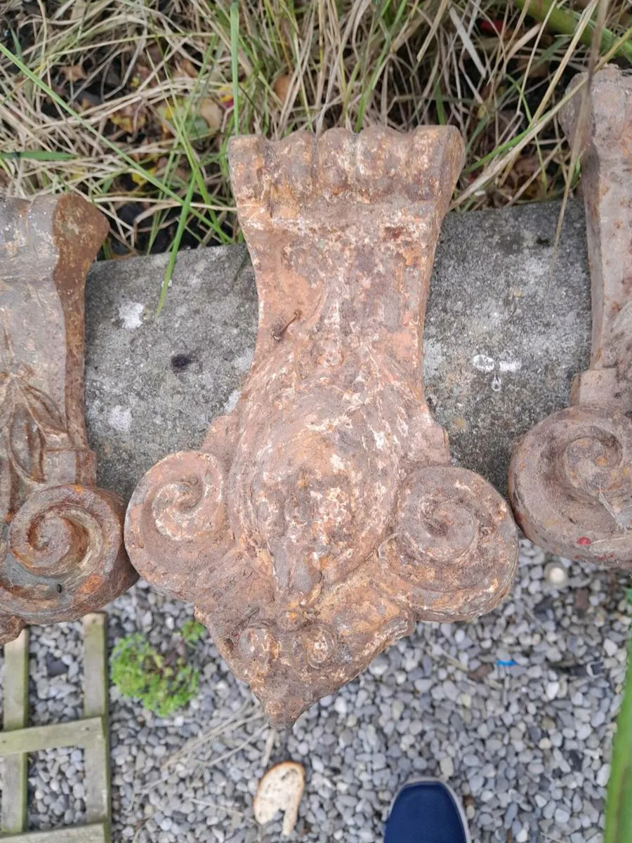 Old cast iron feet - Image 4