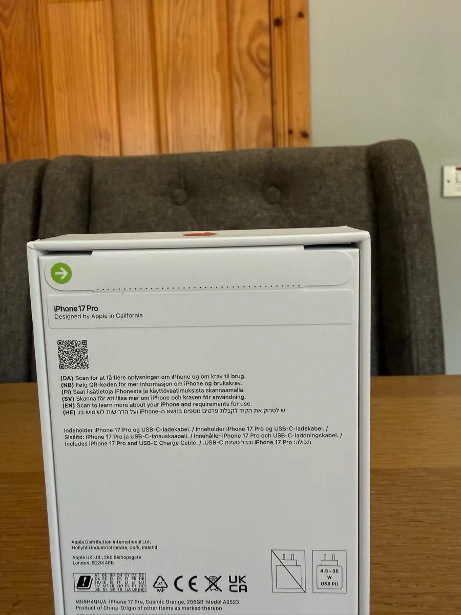 Brand new Apple iPhone 17 PRO (SIM FREE) - Image 3