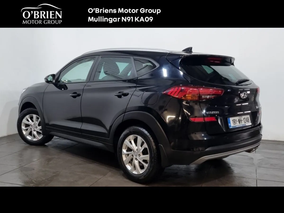 Hyundai Tucson 2WD Executive - Image 3