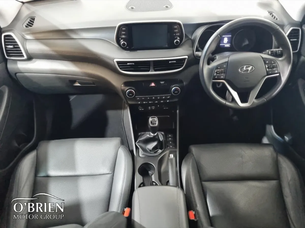 Hyundai Tucson 2WD Executive - Image 2