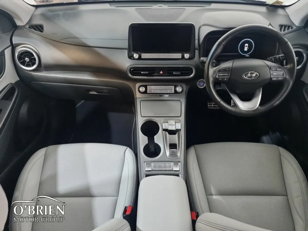 Hyundai KONA Kona EV Premium 39 kWh - Image 2