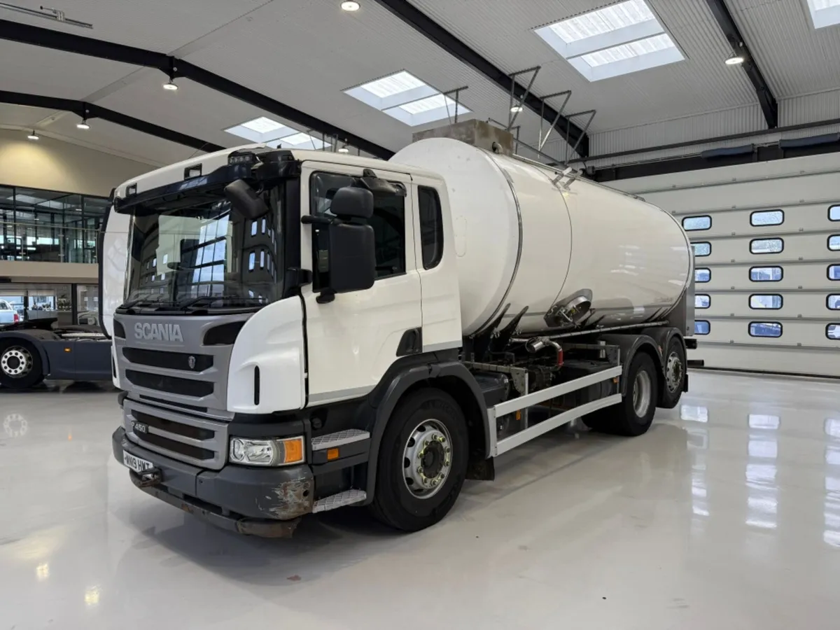 2019 (19) SCANIA P450 MILK TANKER 6X2 REARLIFT - Image 3