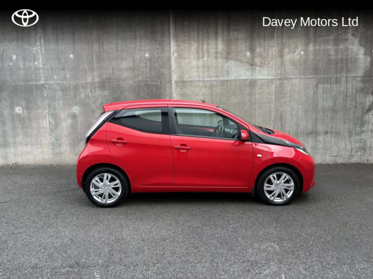 Toyota Aygo AYGO 1.0 5DR X-PLAY+ - Image 3