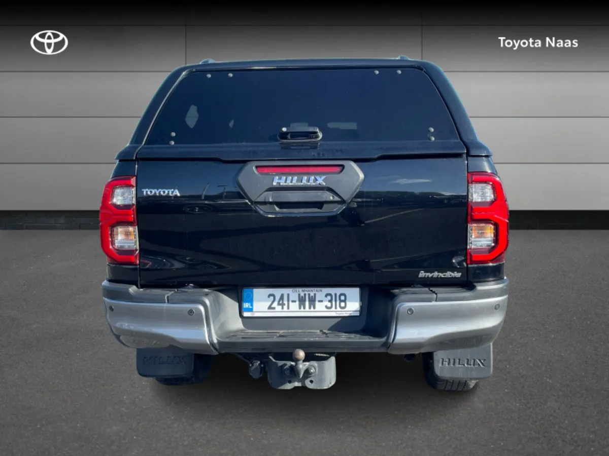 Toyota Hilux HILUX 2.8 INVINCIBLE AUTO - Image 4