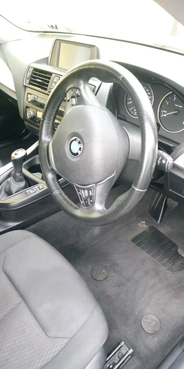 BMW SERIES 1 - Image 4