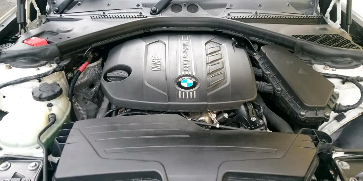 BMW SERIES 1 - Image 2