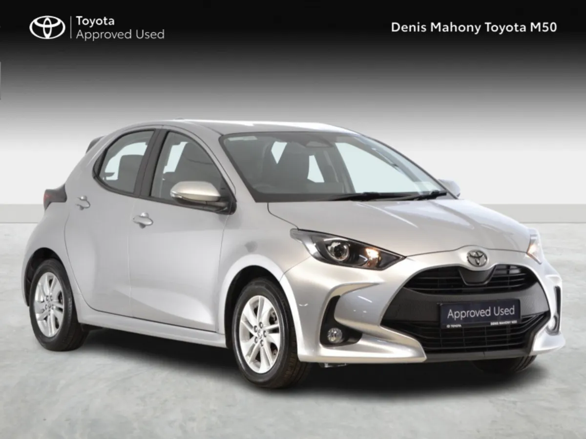 Toyota Yaris Hybrid Luna Auto - Image 1