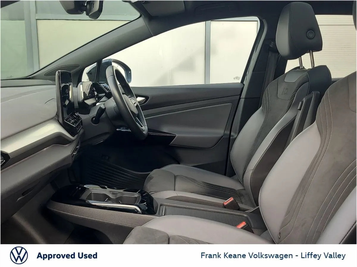 Volkswagen ID.4 77kwh Tech 204HP  highest Spec - Image 4