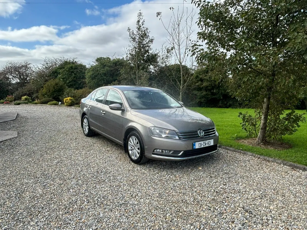Volkswagen Passat 2013 - Image 1