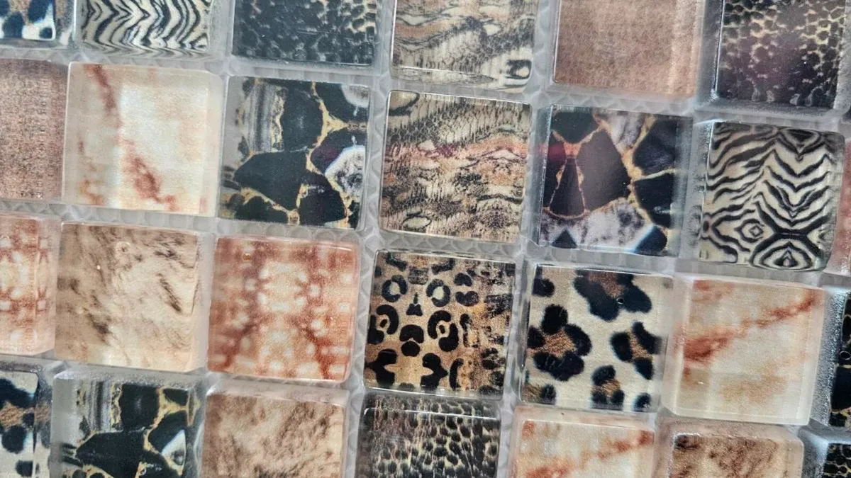 Beautiful glass mosaicTiles - Image 2