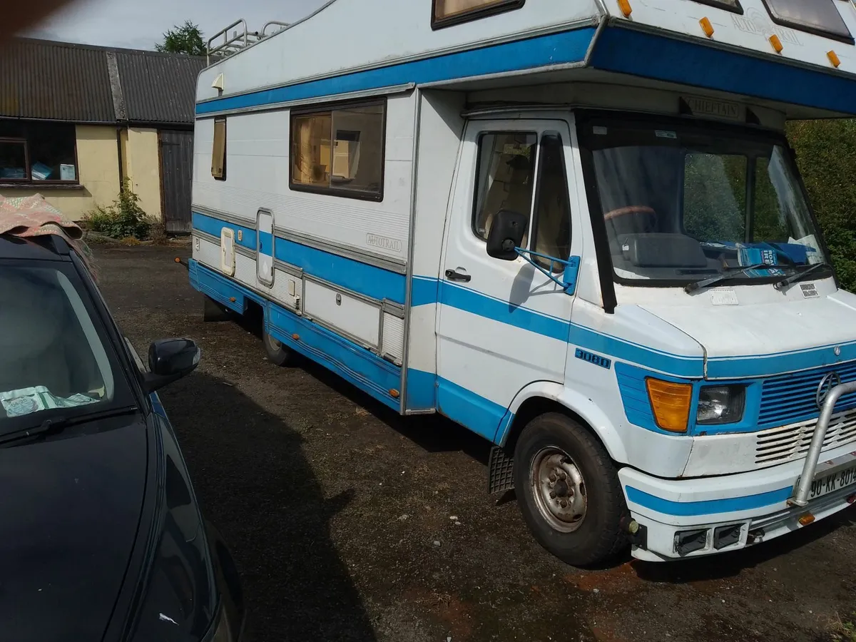 Motorhome - Image 2