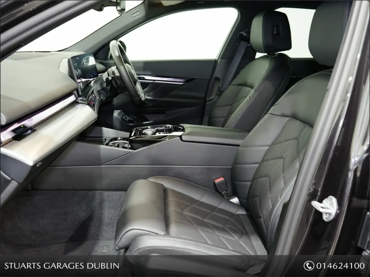 BMW 5-Series *COMFORT PLUS PACK AND 20” 938 STAR A - Image 3