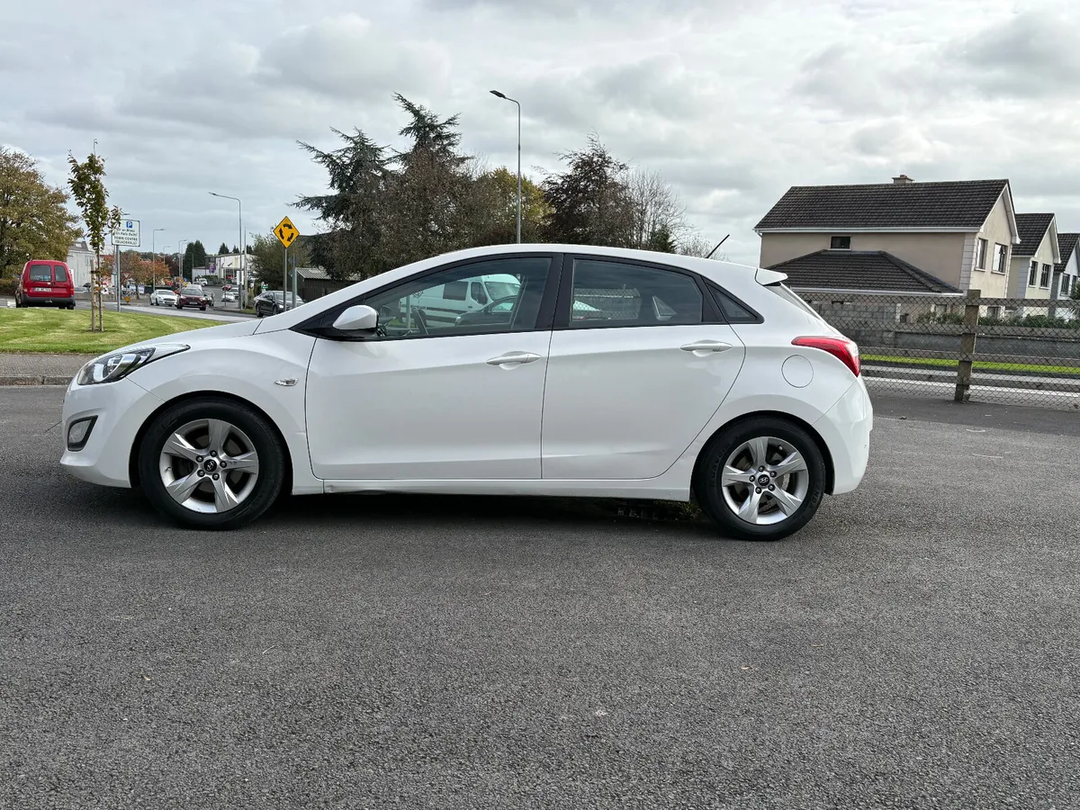ABSOLUTELY STUNNING I30 DIESEL - Image 4