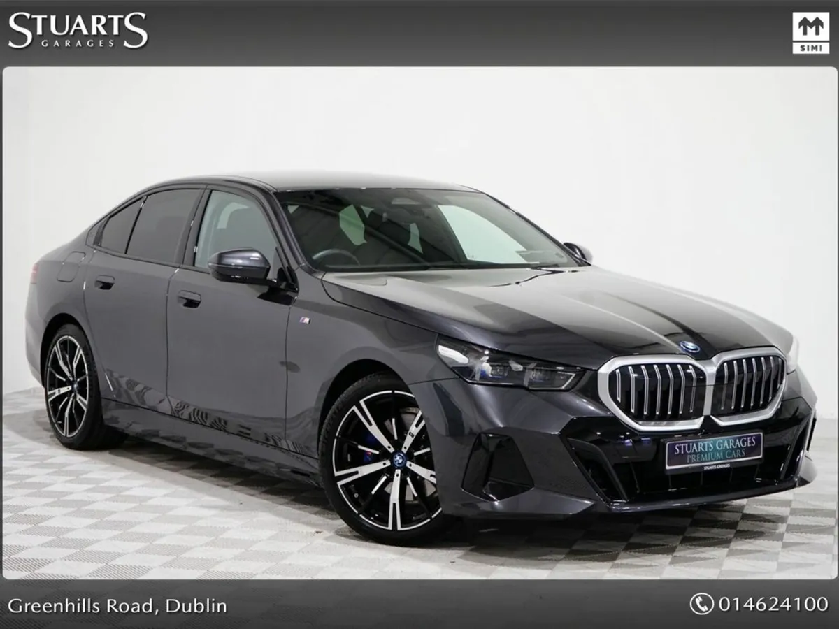 BMW 5-Series 530e M-SPORT SOPHISTO GREY METALLIC, - Image 1