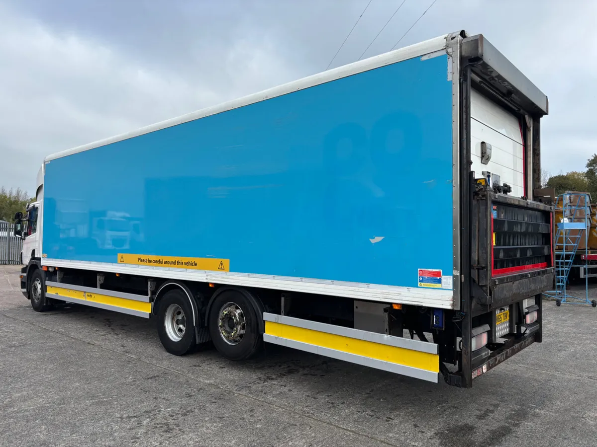 2016 Scania P280 Fridge 6x2 Rear Lift Axle Auto - Image 4
