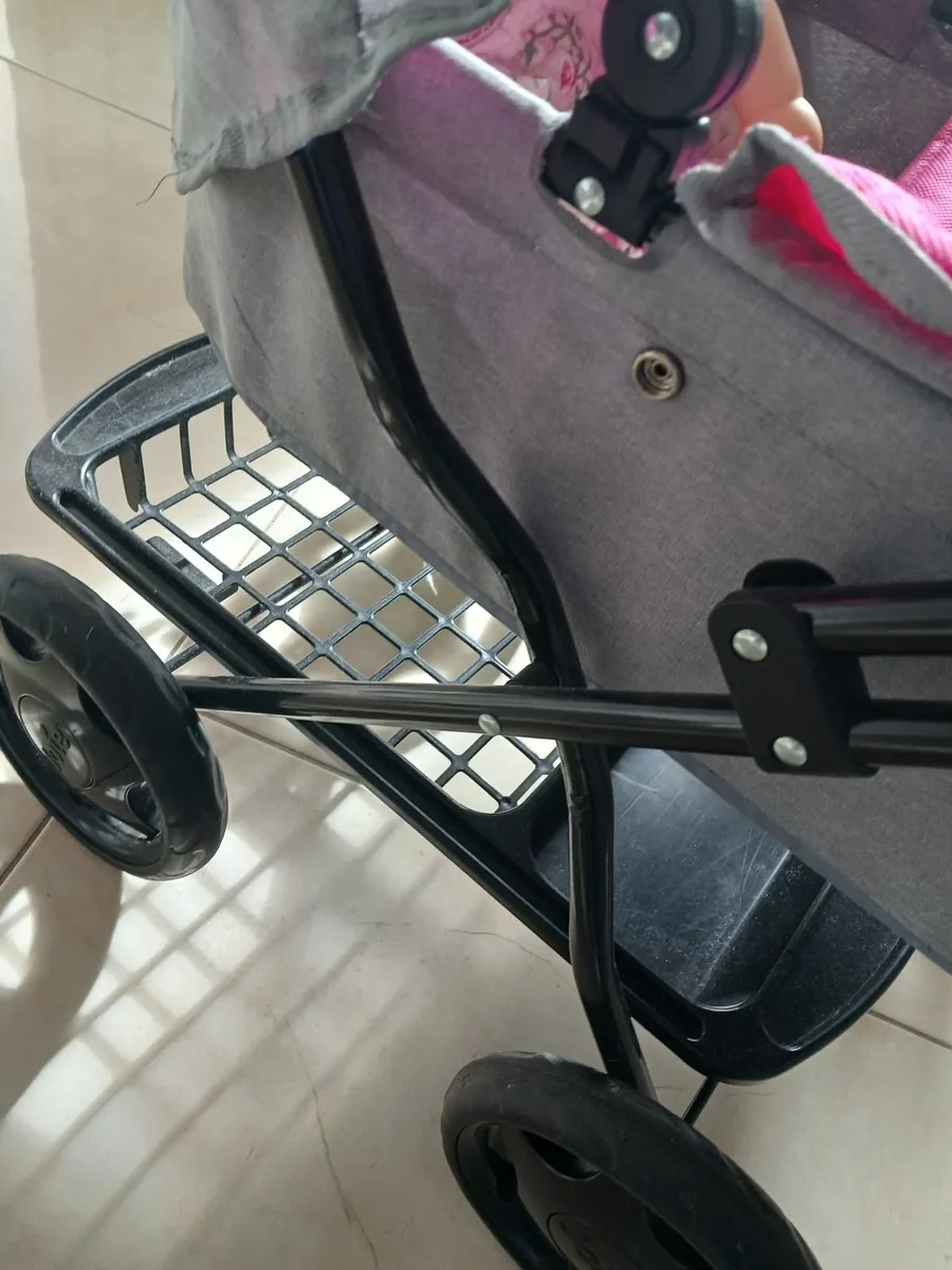 Joie kids play pram - Image 2