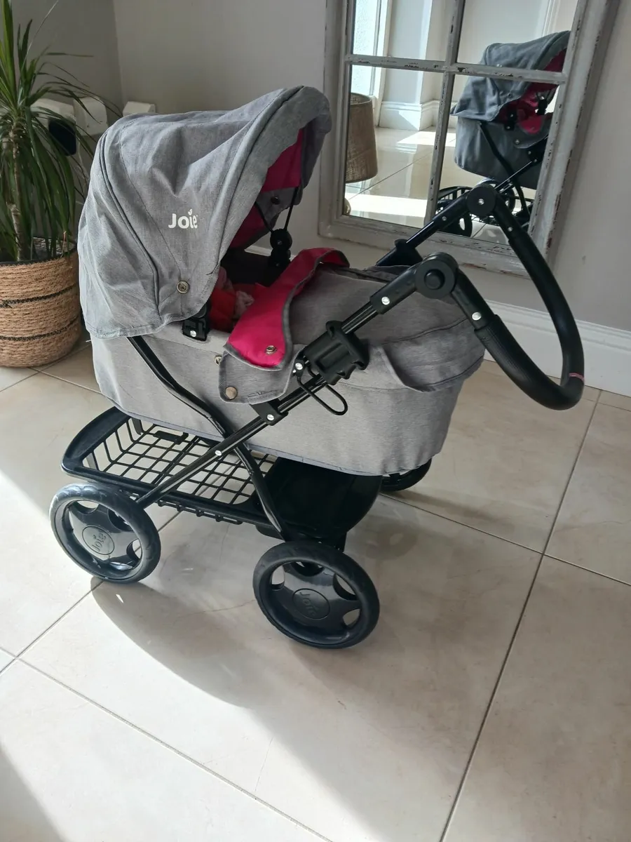 Joie kids play pram - Image 3