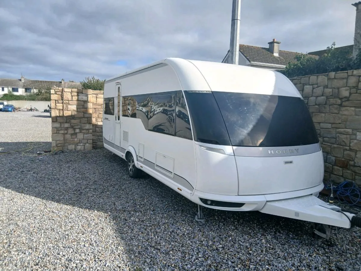 2015 hobby 4 berth premium Needs tidying €5500 - Image 2