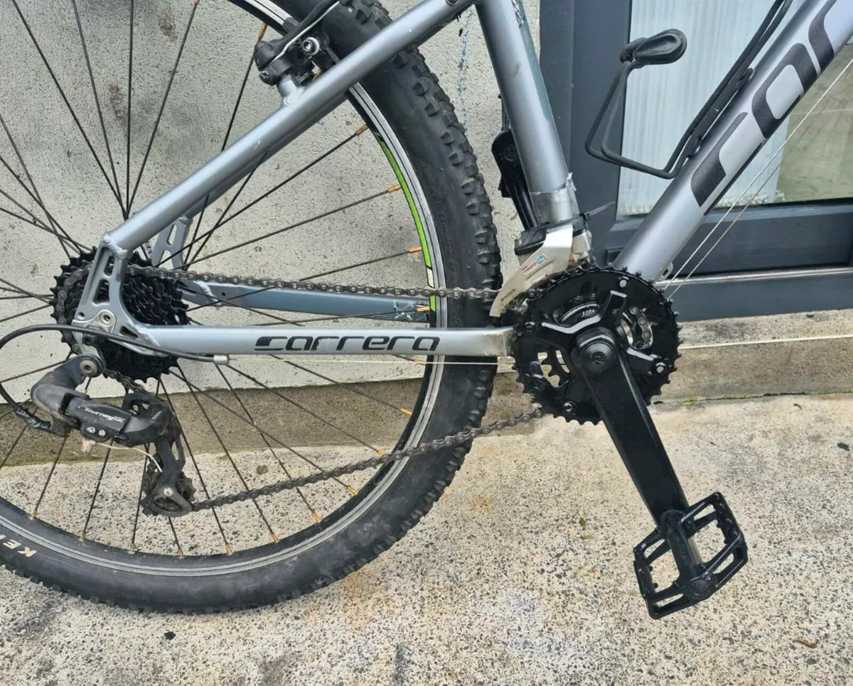Adults Carrera Valour mountain bike-18" frame(medi - Image 3