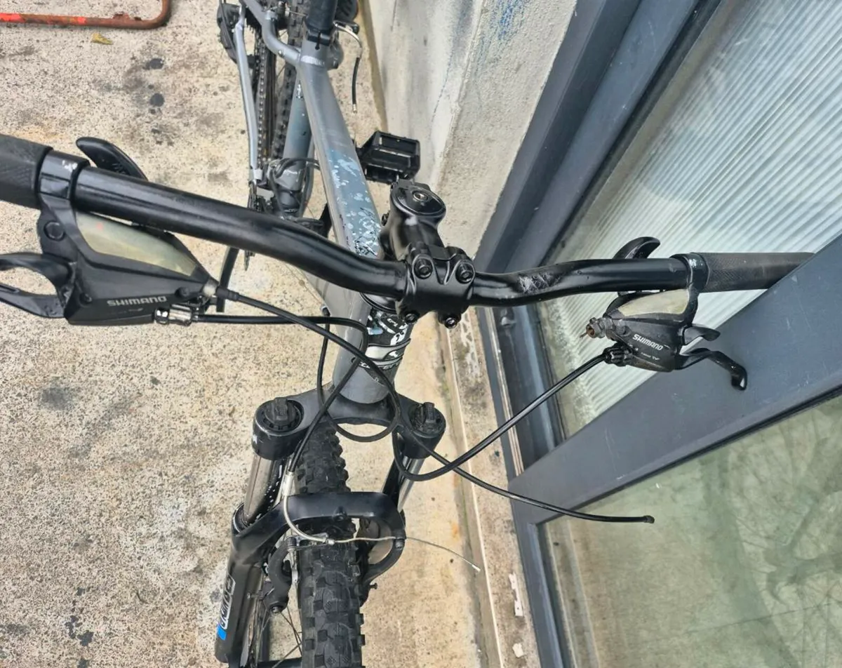 Adults Carrera Valour mountain bike-18" frame(medi - Image 4