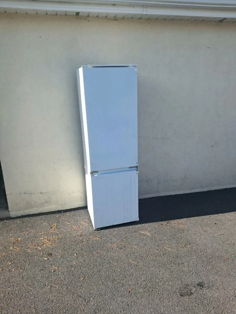 Fridge freezer