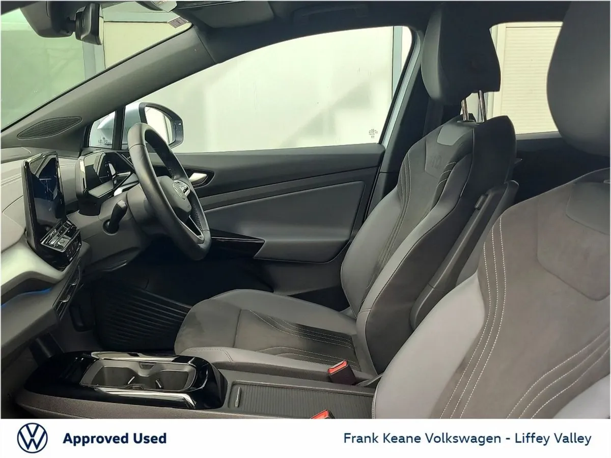 Volkswagen ID.4 77kwh Life DX 174HP  scale Silver - Image 4