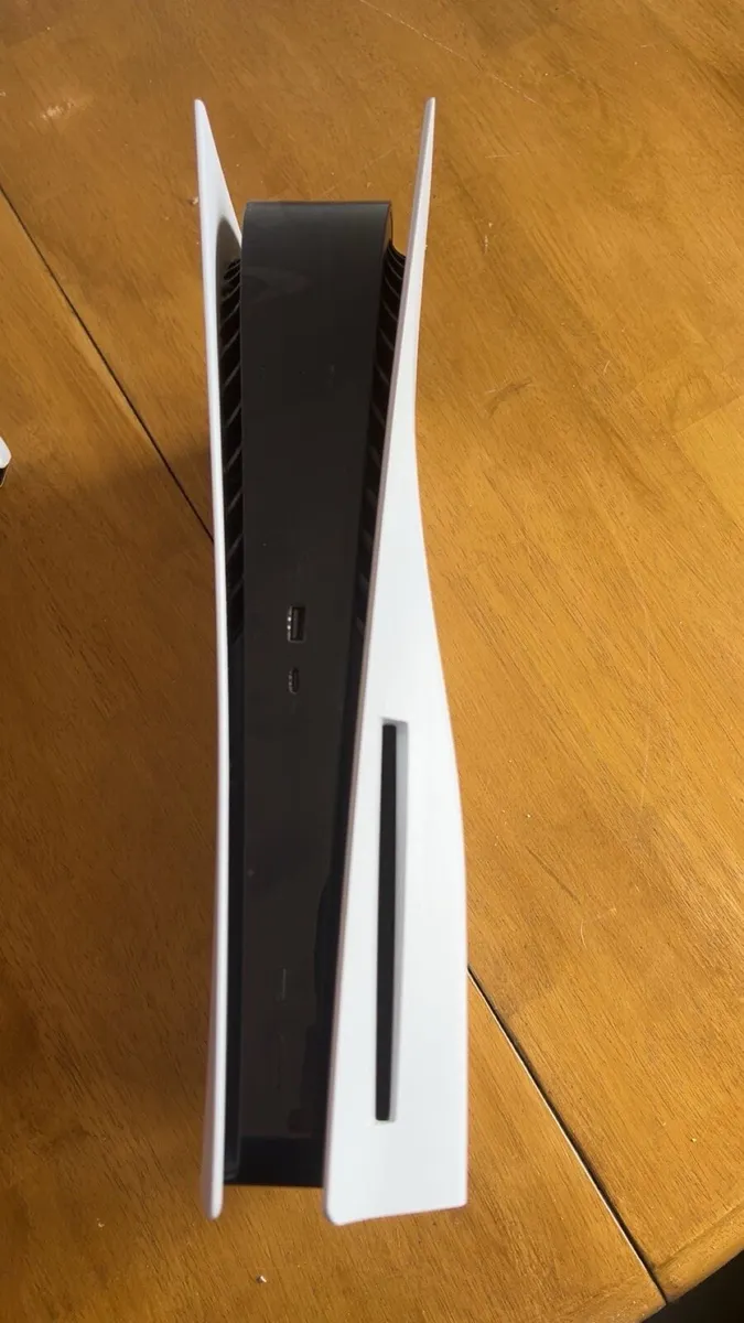 Ps5 Standard Edition 825GB - Image 2