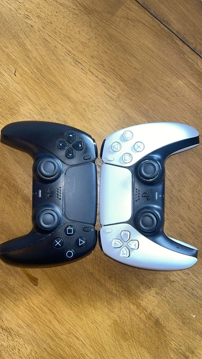 Ps5 Standard Edition 825GB - Image 4
