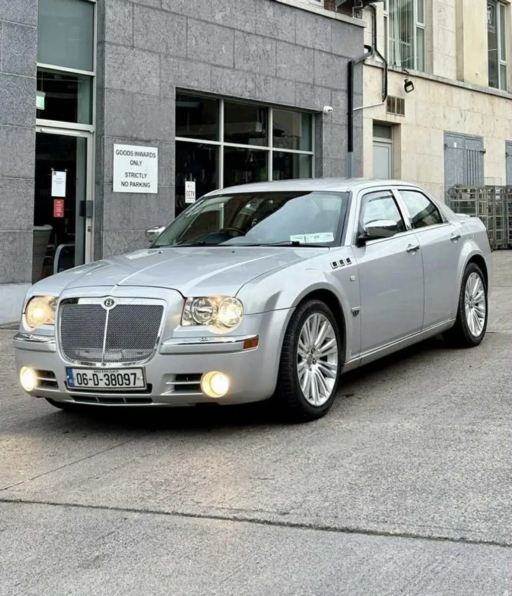 Chrysler 300C Bentley Rep - Image 2