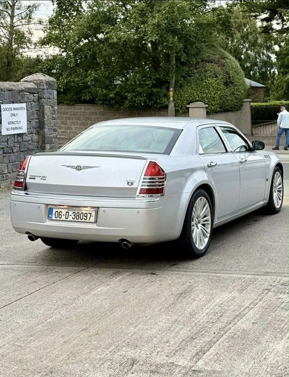 Chrysler 300C Bentley Rep - Image 3