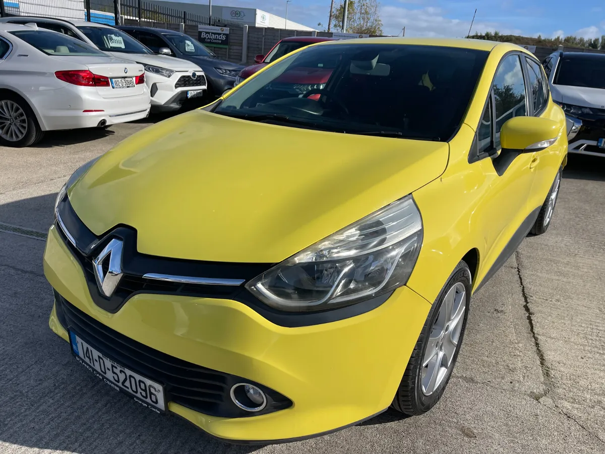 141 Renault Clio 1.2 Automatic 5dr Model - Image 3