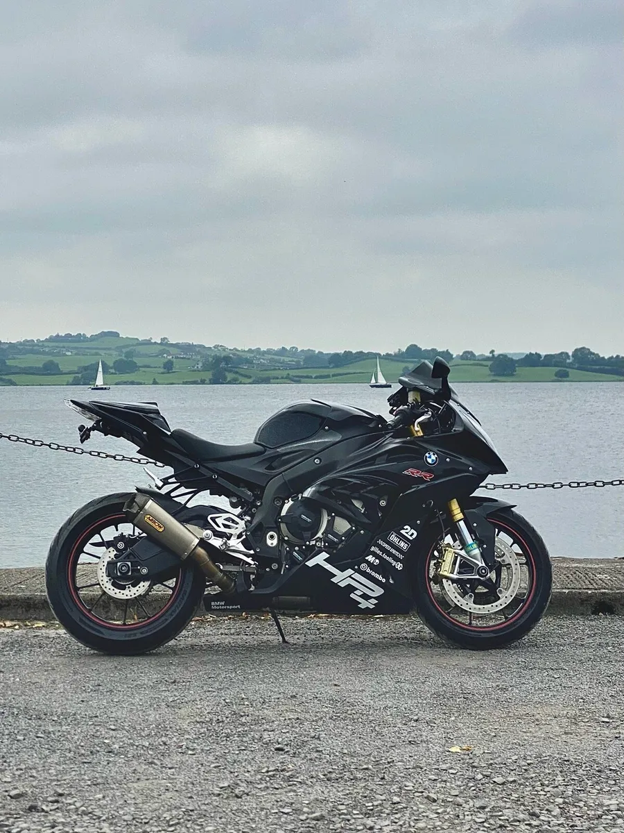 BMW S1000RR 2015 14k.km - Image 1