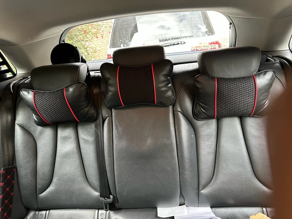 Car - Image 4