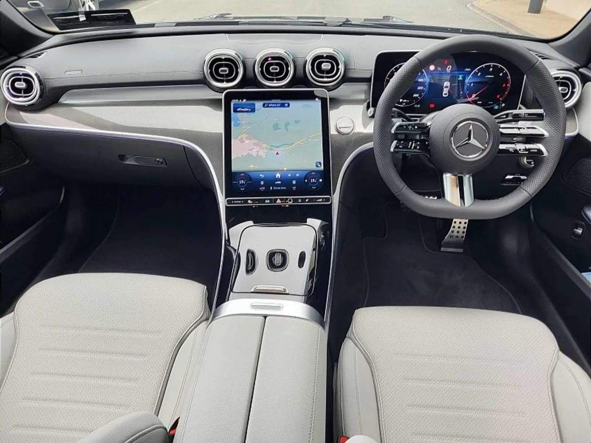 Mercedes-Benz C-Class C200d AMG Line Plus Edition - Image 4